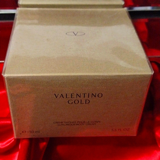 Valentino Gold Luxurious Perfume Body Cream Made In France Nwt